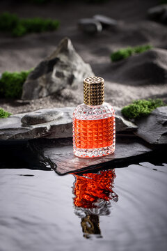 Unisex red perfume symbolizing freedom and independence.