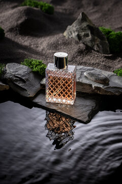 Intense golden perfume symbolizing freedom and independence.