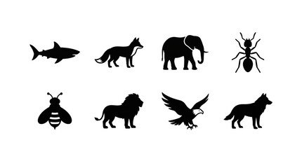 Obraz premium Collection of Diverse Animal Silhouettes in Black and White.