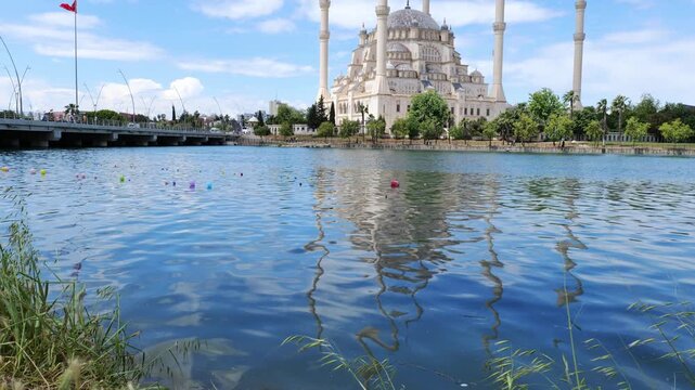 Sabanci Merkez Camii (English: Sabanci Central Mosque) in Adana, Turkey.