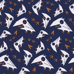 Obraz premium Seamless pattern of funny cartoon bird. Cute scared raven screaming, running on dark background. Modern print design of animal wildlife, a comic character of a white crow. Vector illustration.