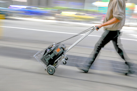 delivery with dolly by hand