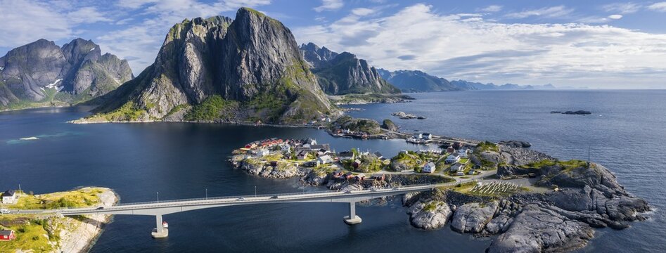 Aerial view, Hamnoy, Reinefjord with mountains, Moskenes, Moskenes&ouml;y, Lofoten, Norway