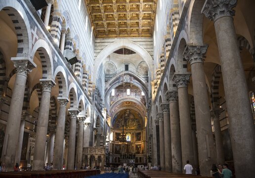 Interior, Santa Maria Assunta Cathedral with gilded coffered ceiling, Pisa, Tuscany, Italy