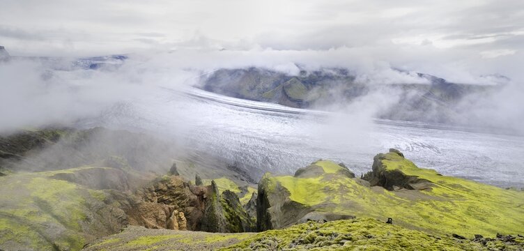 Glacier tongue of Skaftafellsjoekull glacier, Skaftafell, Iceland