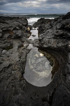 Tide pools, rocky coast with volcanic stones, Playa de la Peque&ntilde;a, Punta Usaje, Lanzarote, Canary Islands, Spain