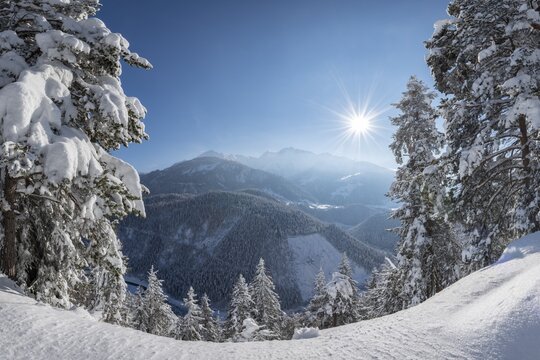Ruinaulta or Rhine Gorge, winter landscape, Anterior Rhine, Flims, Canton Graub&uuml;nden, Switzerland