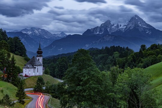 Chapel Maria Gern with Watzmann Mountains in the background, Berchtesgaden, Upper Bavaria, Bavaria, Germany