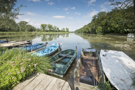Boat jetty on the Inn, Reichersberg, Austria