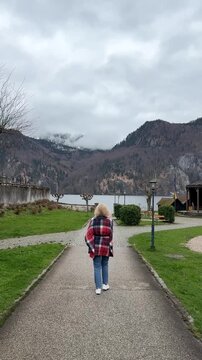 Woman walking to the traunsee