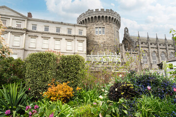 Naklejka premium panoramic view of the Dubh Linn Garden in Dublin, Ireland