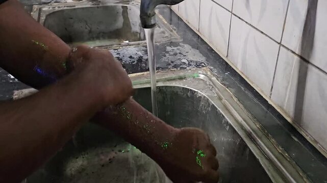 Effective Hand Washing Using Only Water &ndash; Simple Hygiene Method.