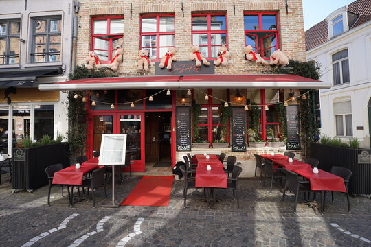Casa di Kaspi italienisches Restaurant und Gastronomie am 07.04.2026 in den Gassen der Altstadt von Br&uuml;gge in Westflandern In Belgien