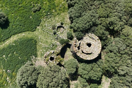 Nuraghe santa barbara , villanova truschedu