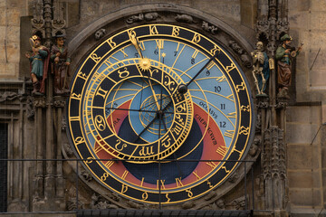 Obraz premium Close-up of the complex golden mechanical dial and astronomical details of the Orloj clock - Prague, Czech Republic