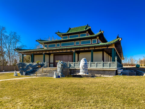 Vietnamese Chua Cham Lo Vuong Buddhist temple constructed in 2015 in the city of Maple, Vaughan, Ontario, Canada. A National Heritage site. on Easter 2026