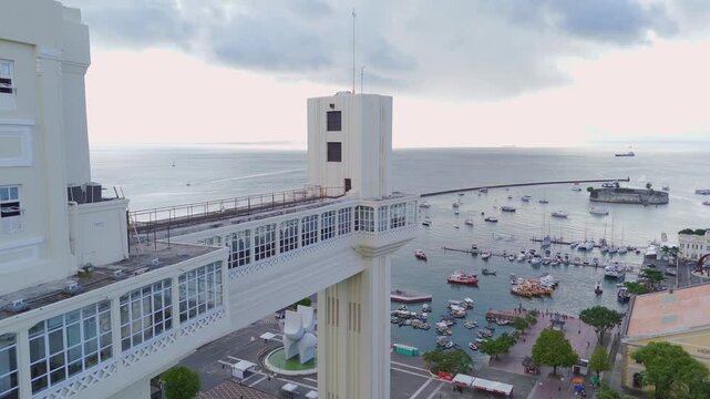 Aerial view of Salvador waterfront featuring Lacerda Elevator, Mercado Modelo, and S&atilde;o Marcelo Fort.