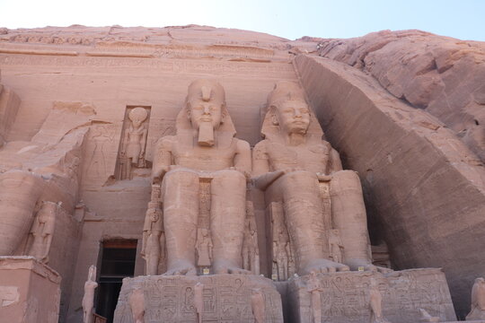 abu simbel temple