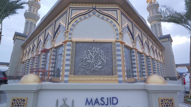 beautiful mosque in Jakarta