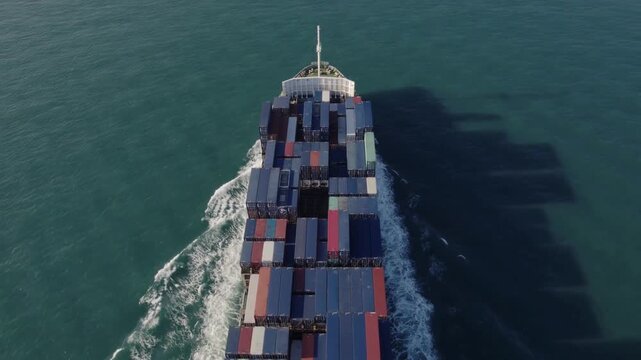 oil ship in sea, strait, of, hormuz, video