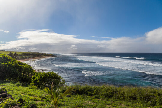 Ocean waves hitting the coastline in Maui, Hawaii, United States