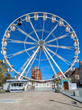 Bad Salzuflen 08.04.2026- Riesenrad in der Innenstadt von Bad Salzuflen dem lippischen Staatsbad