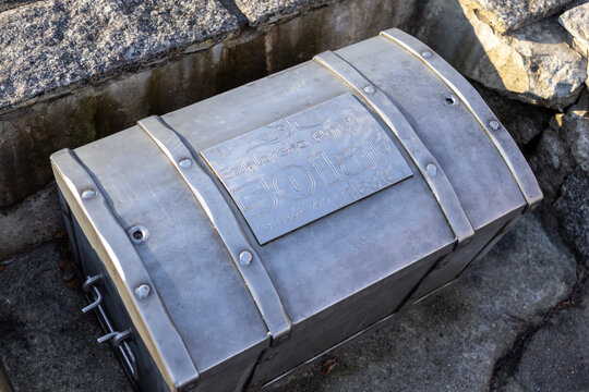 Szklarska Poreba, Poland - December 18, 2025: Szklarska Poreba 50 lat miasta 18 listopad 2010 on metal chest, marking historic city anniversary