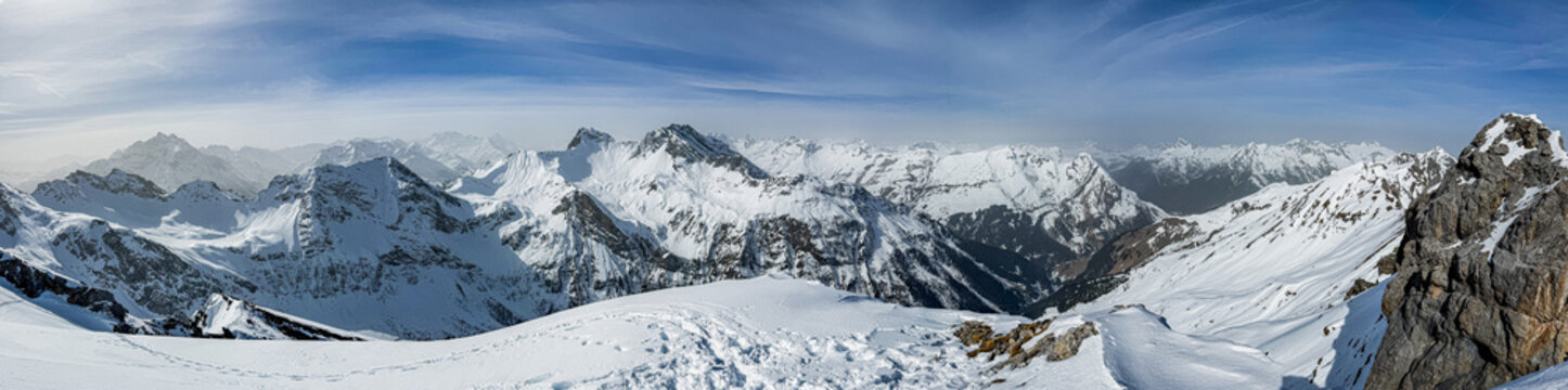 Winterpanorama Aples-Pleisspitze Richtung Kaisers
