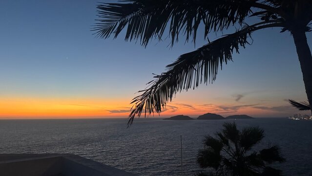 puesta de dol Mazatlan Sinaloa mar monta&ntilde;as
