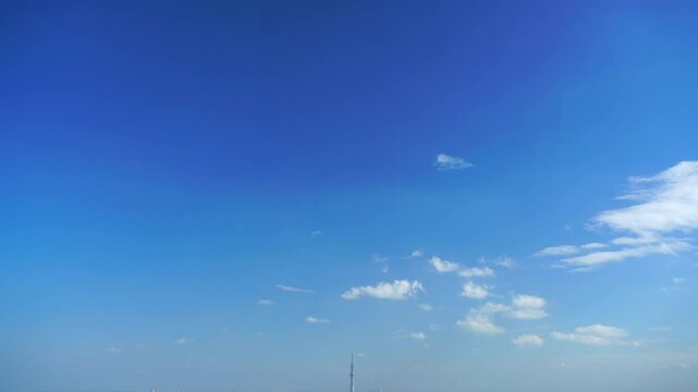 サンシャイン60展望台から望む東京スカイツリー方向の町並み