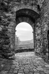 Obraz premium Vignoni Alto è un incantevole e tranquillo borgo medievale arroccato sopra Bagno Vignoni, nella Val d'Orcia, provincia di Siena, Toscana, Italia