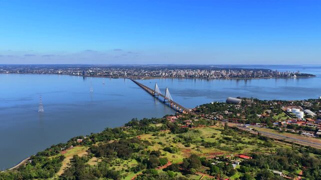 Puente Internacional San Roque Gonz&aacute;lez de Santa Cruz linking Posadas, Argentina and Encarnaci&oacute;n, Paraguay