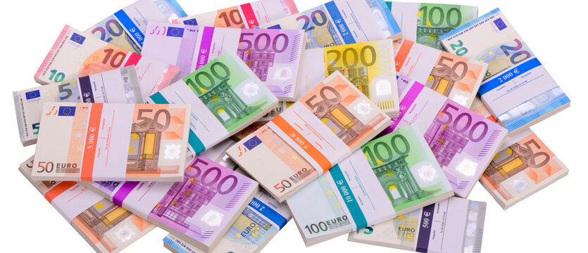 Viele Euro Banknoten liegen auf einem Haufen zusammen