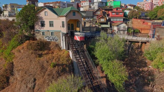 Aerial Ascensor Baron Valparaiso Chile Colorful Houses Hillside Funicular Transport Travel Destination