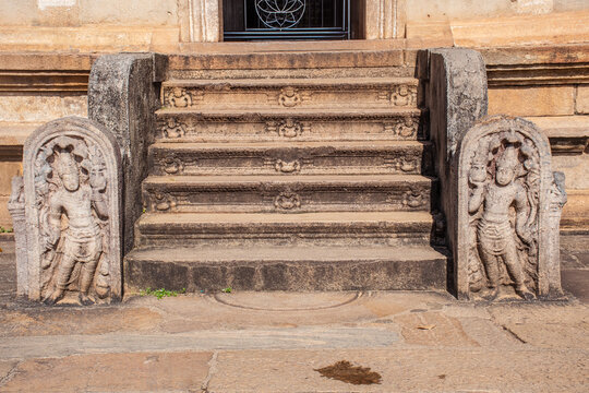 Sri Lankan stone art Muragala Anuradhapura
