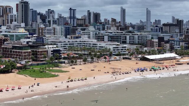 Praia de Cabo Branco. mar em Jo&atilde;o Pessoa, Para&iacute;ba, Brasil