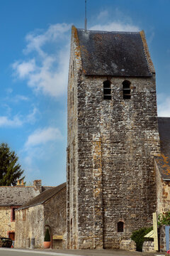 vieux clocher de village fran&ccedil;ais