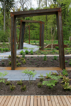 Tore aus Cortenstahl (Gartendekoration)