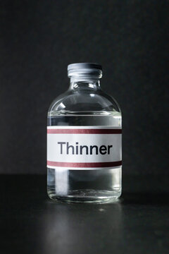 thinner　シンナーのイメージ素材