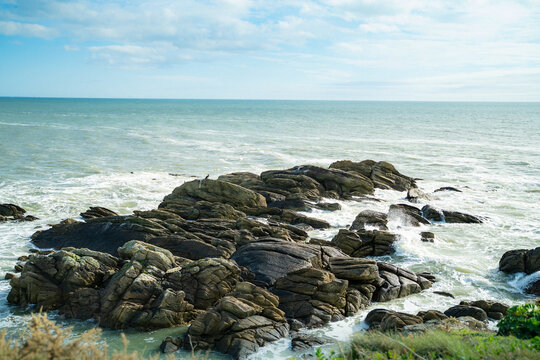 Rochers sur les plages dans le Finist&egrave;re en Bretagne