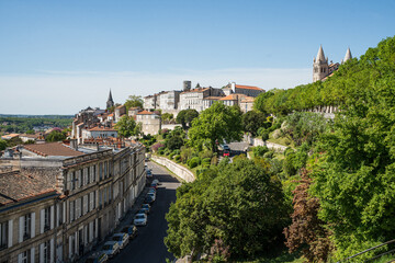Naklejka premium Paysage d'Angoulême en France