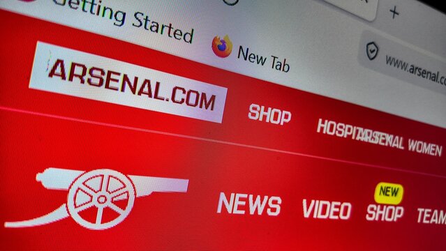 a computer screen with arsenal fc, website.