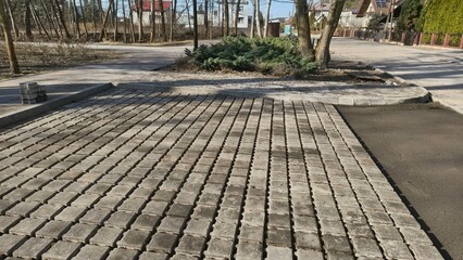 Budowa nawierzchni z betonowej kostki brukowej  © WalDec