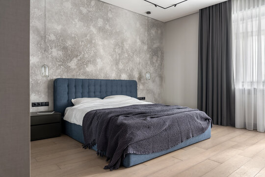 Apartment in contemporary style with textured wall