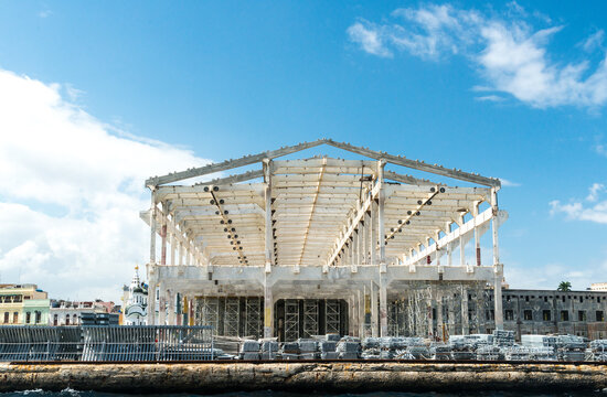 Cuba, Havana.  Espig&oacute;n "3" (also known as Santa Clara Pier) a wharf in the Port of Havana constructed in 1914, undergoing renovations.