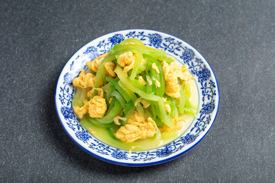 stem lettuce scrambled eggs