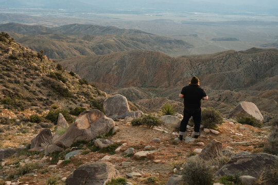ginger man in beanie at keys view at sunset