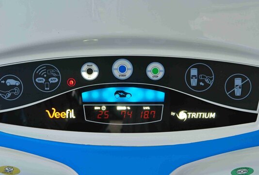 Veefil Tritium electric vehicle charger display interface