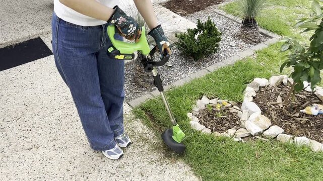 Cordless Grass Trimmer Edging Lawn Border Gravel Path Garden Maintenance Work