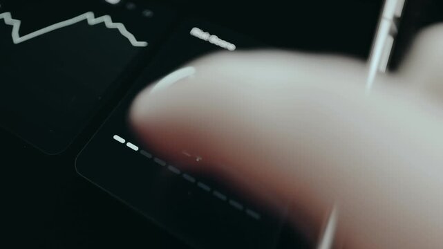 Risk Score meter indicating 24 out of 100, conservative level